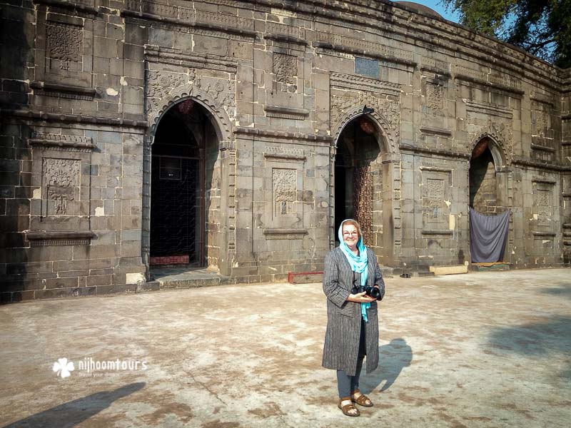 At medieval period Kusumba Mosque At medieval period Kusumba Mosque